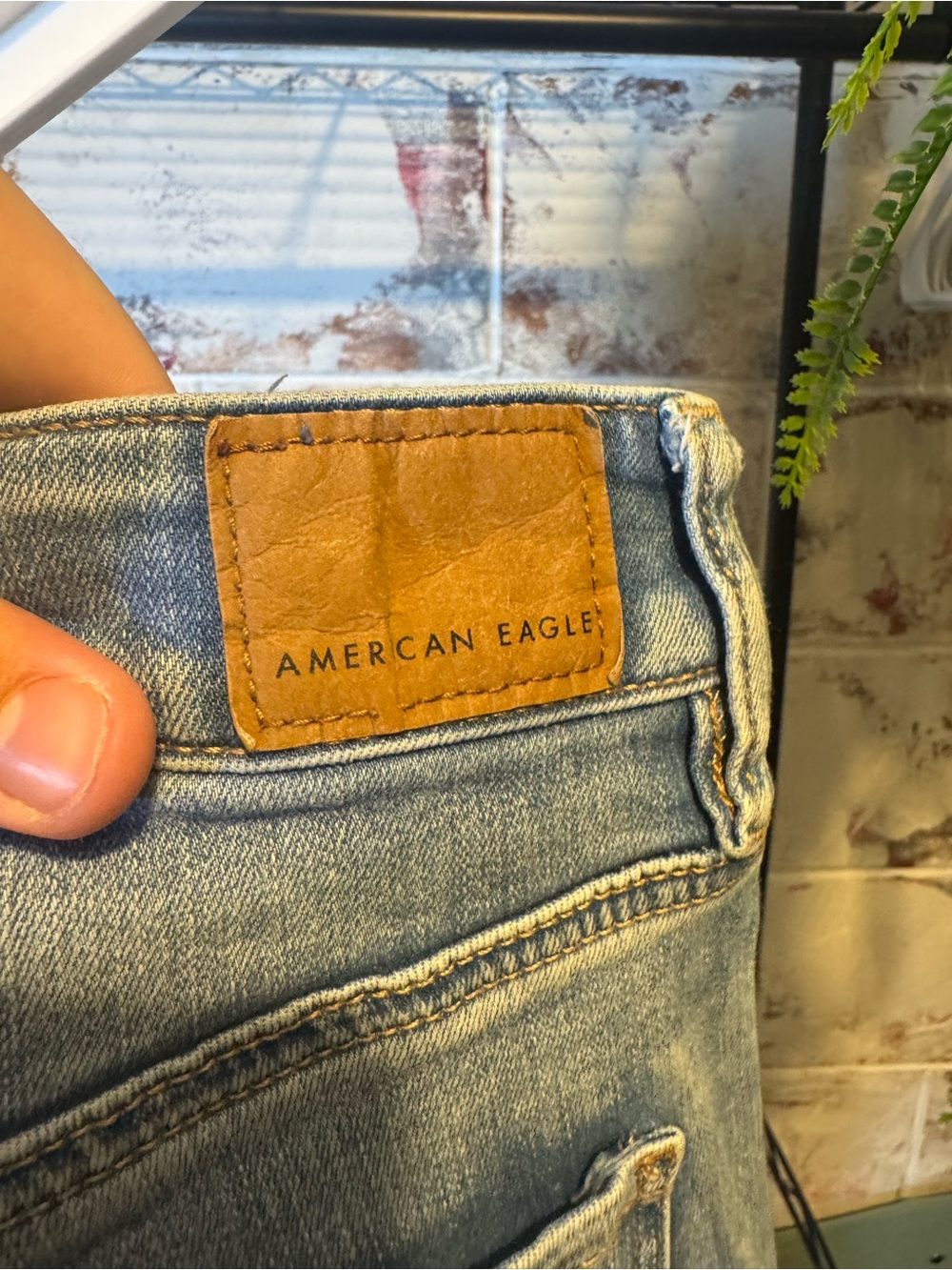 American Eagle Light Wash High Rise Jegging - Picture 4 of 9